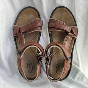 Teva Women’s Sandals Size 8 Strap Leather Brown Outdoor Summer